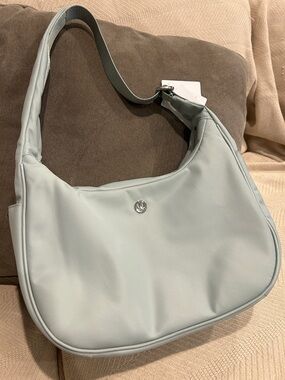 Lululemon , NWT, City Essentials Shoulder  Bag, light bluish/green